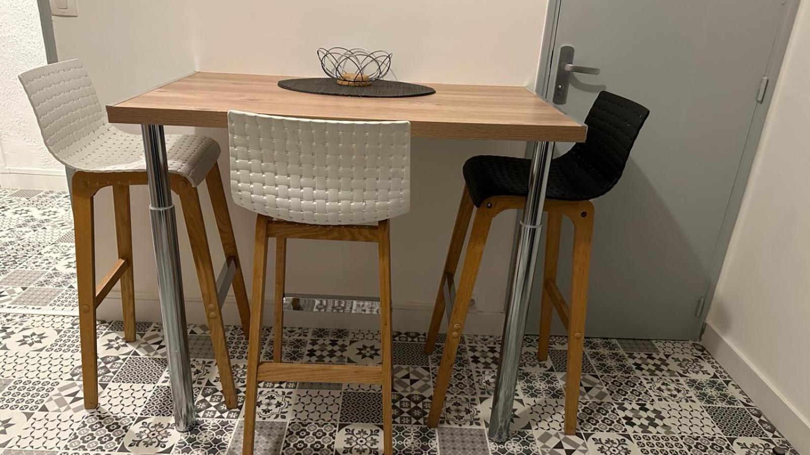 Le Bord De La Loire - Chambre Avec Salle De Bains Commune Nantes Bagian luar foto